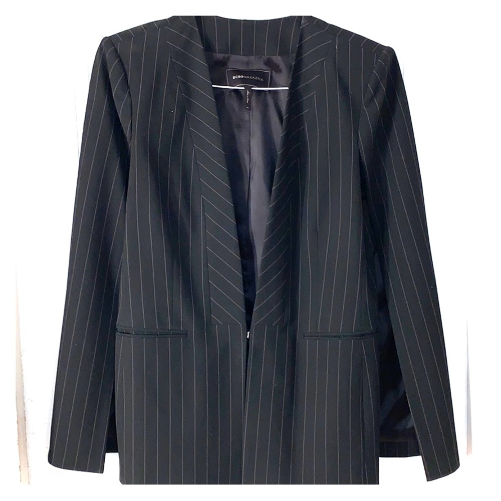 BCBGMAXAZRIA CAPE